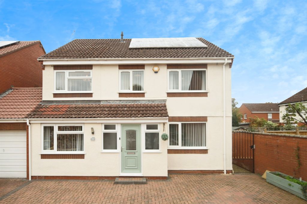 Property photo 2 of 18