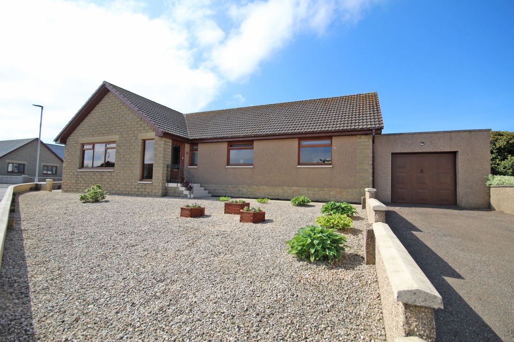 Property photo 1 of 35
