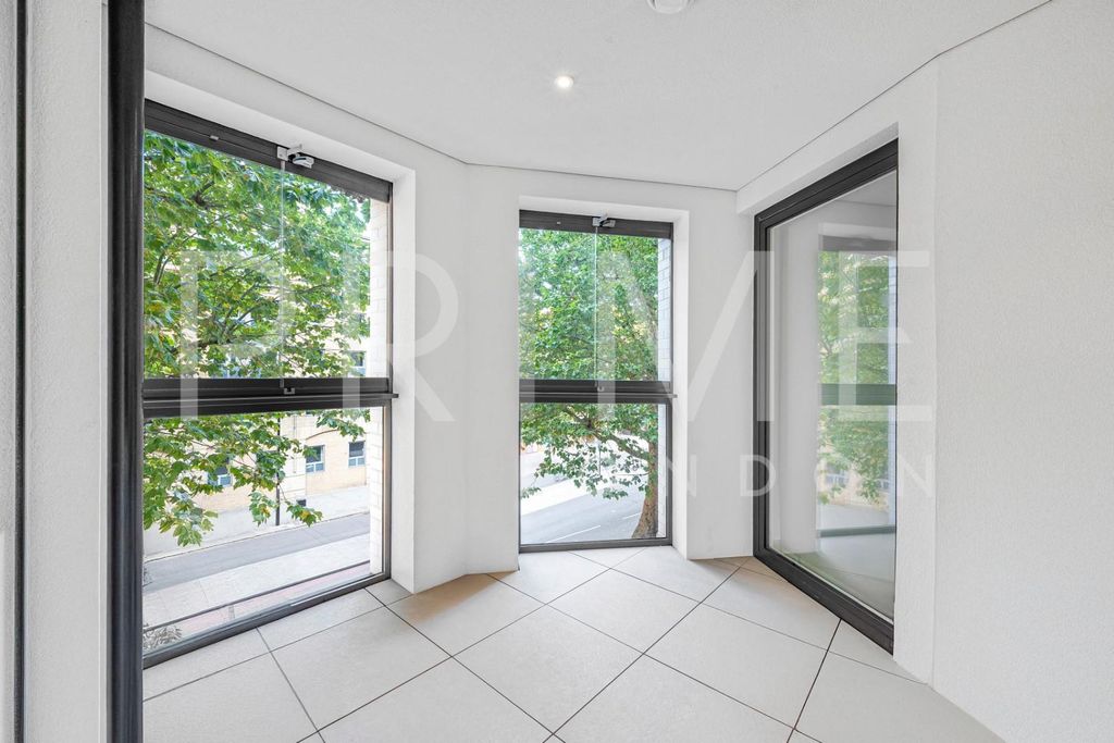 Property photo 3 of 12 1 (4).Jpg