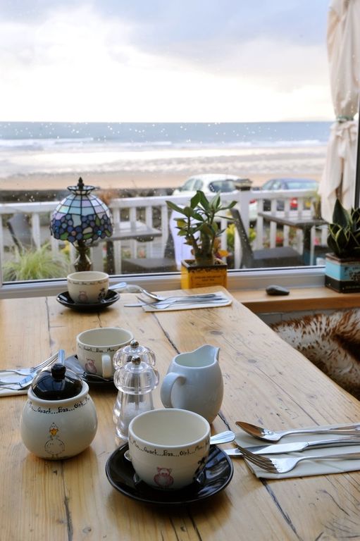 Property photo 1 of 28