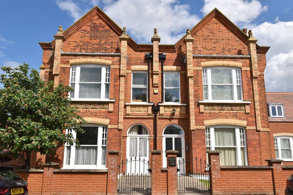 Property photo 1 of 13