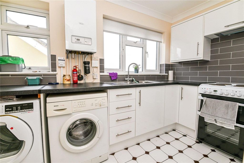 Property photo 3 of 15 Picture No. 06