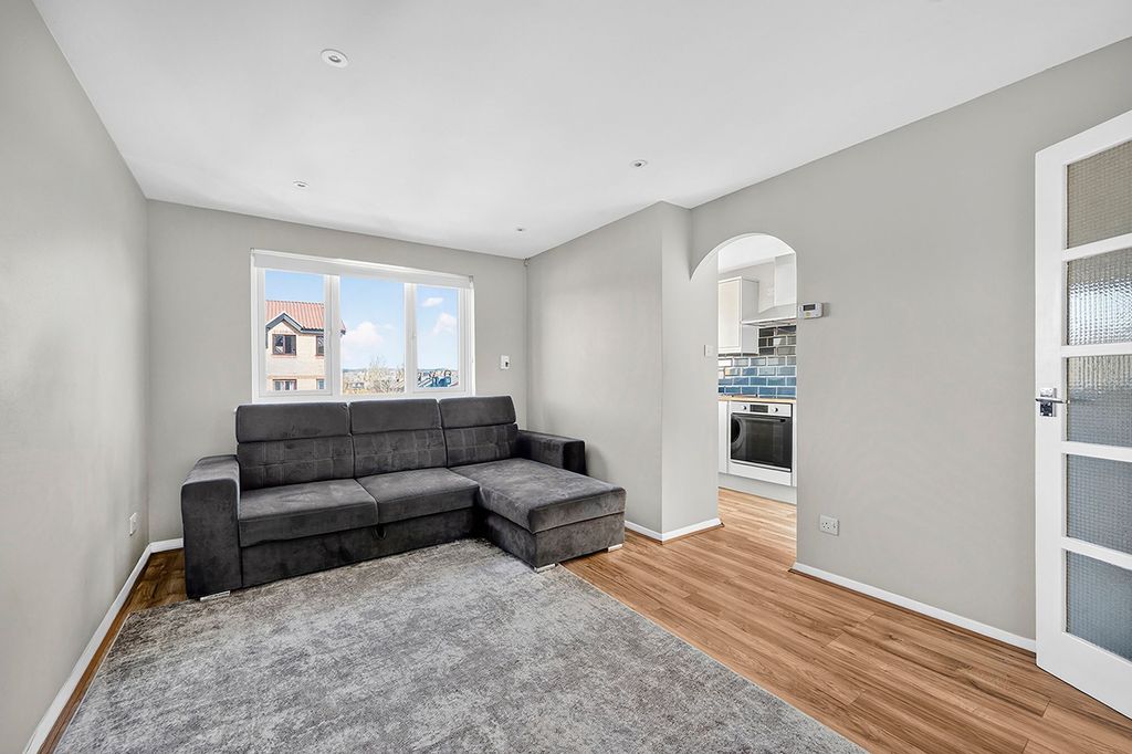 Property photo 1 of 12 Reception