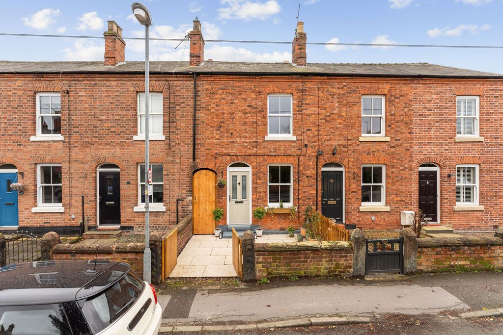 Property photo 1 of 34