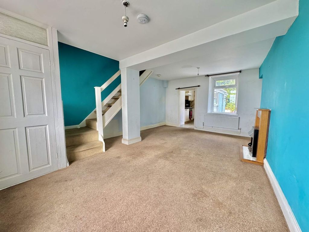 Property photo 2 of 12 Not Specified