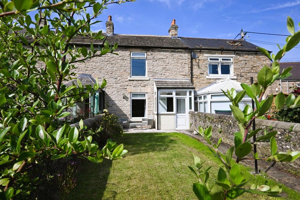 Property photo 1 of 28