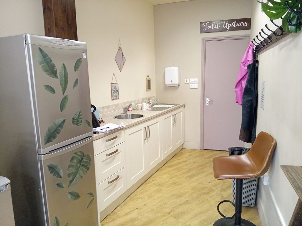 Property photo 3 of 4