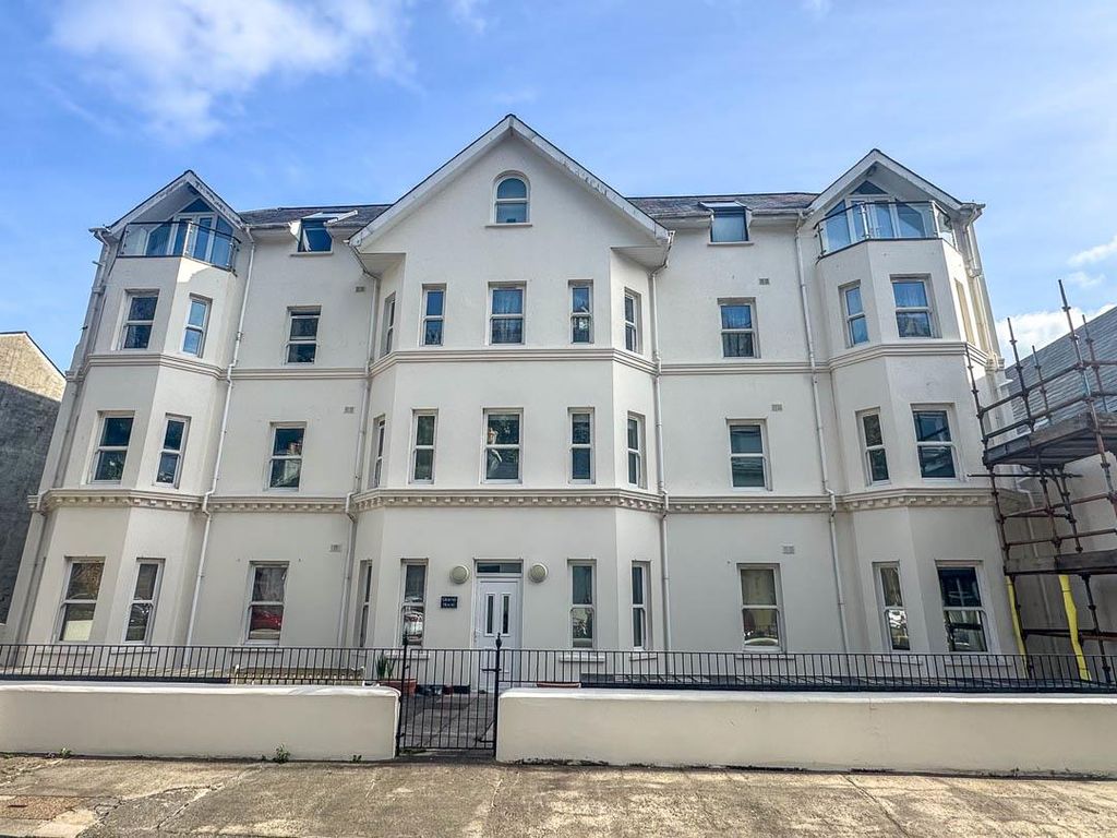 Property photo 1 of 20 Apt 12, Griffin House (3).Jpg