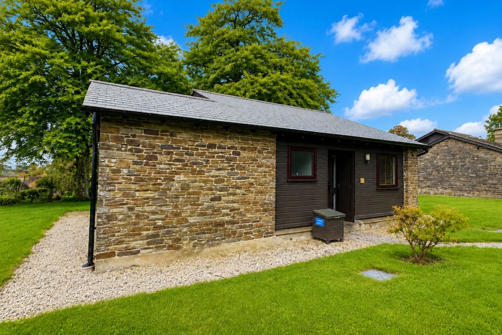 Property photo 1 of 12 Tren (6)