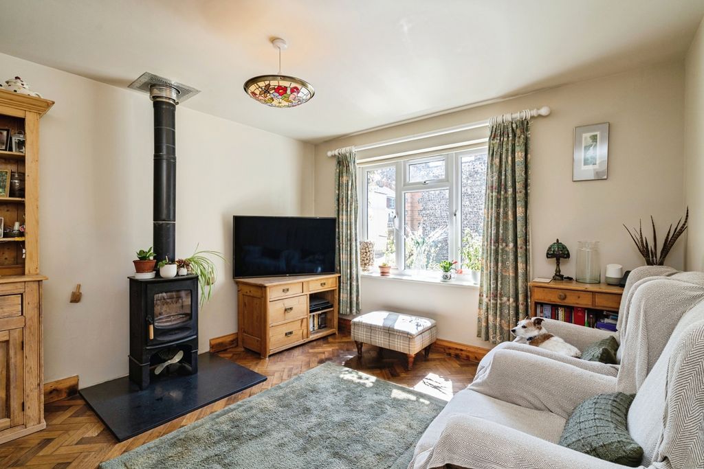 Property photo 3 of 15 Pbox-Img.Jpg