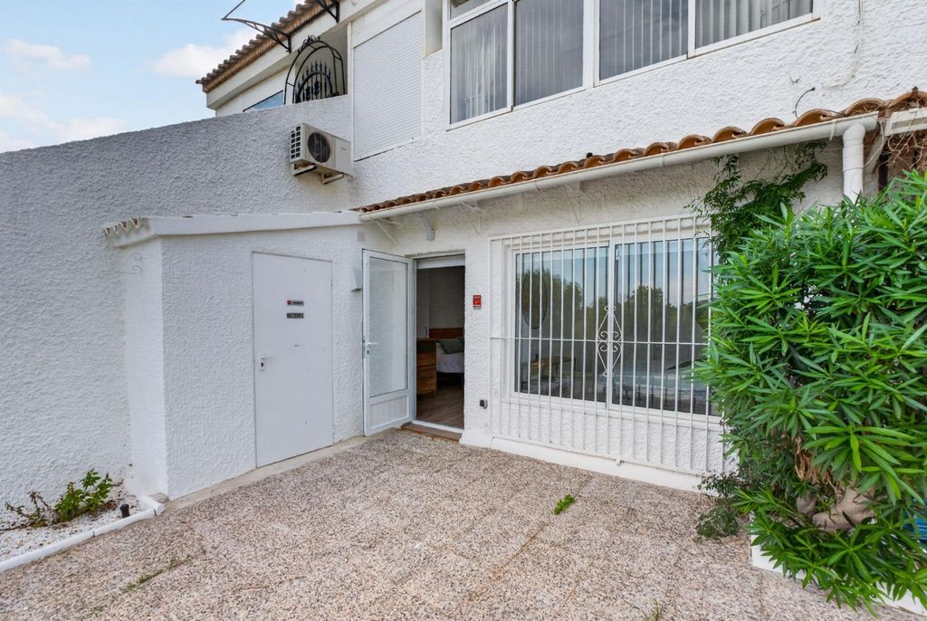 Property photo 2 of 38