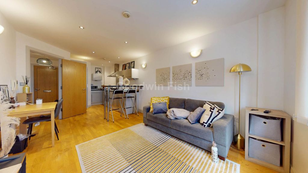 Property photo 2 of 9