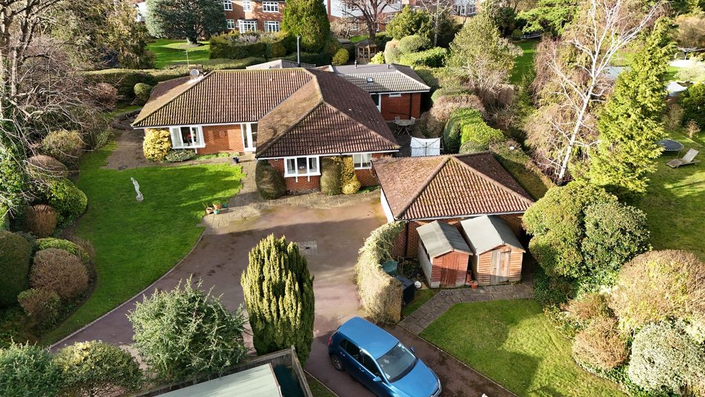 Property photo 1 of 28