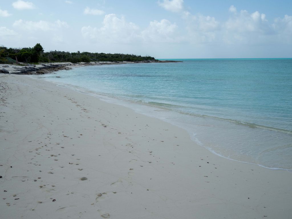 Property photo 3 of 45