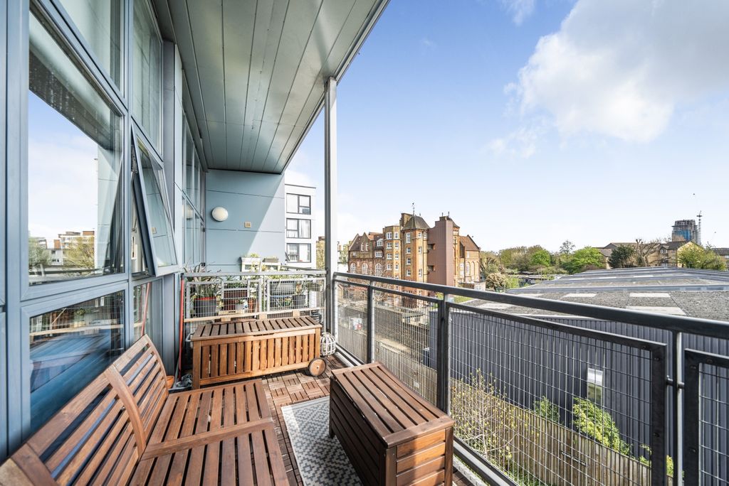 Property photo 2 of 18 1111782 (10)