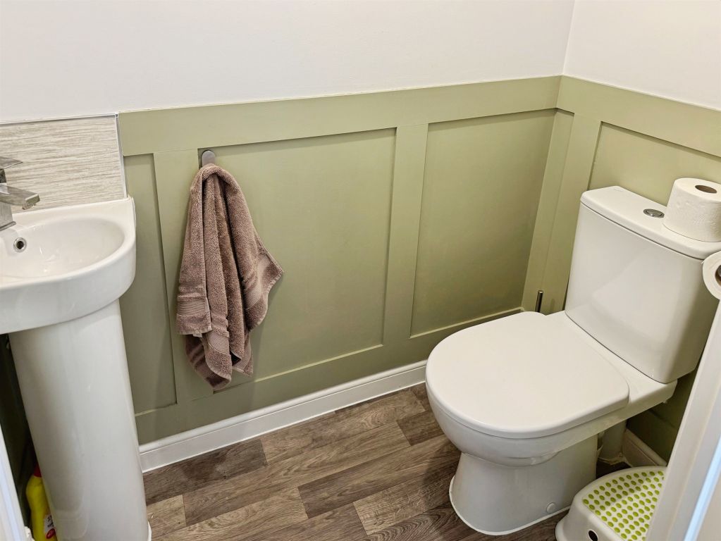 Property photo 2 of 12