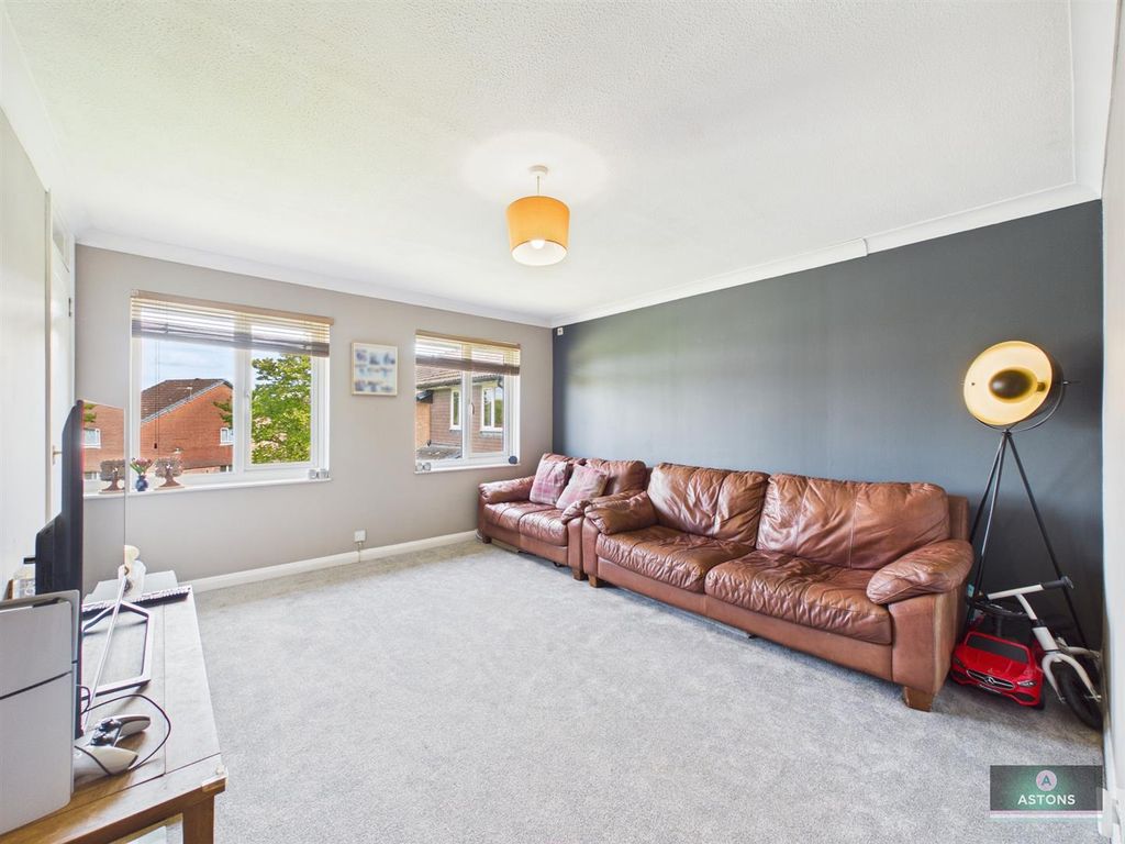 Property photo 2 of 10 Cam02067G0-Pr0244-Still001.Jpg