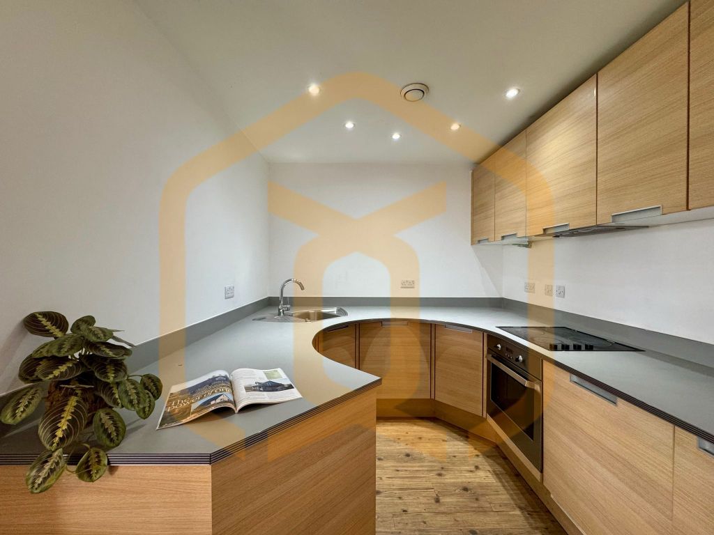 Property photo 2 of 10 Kitchen