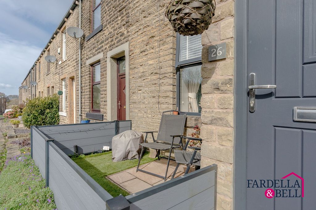 Property photo 2 of 14