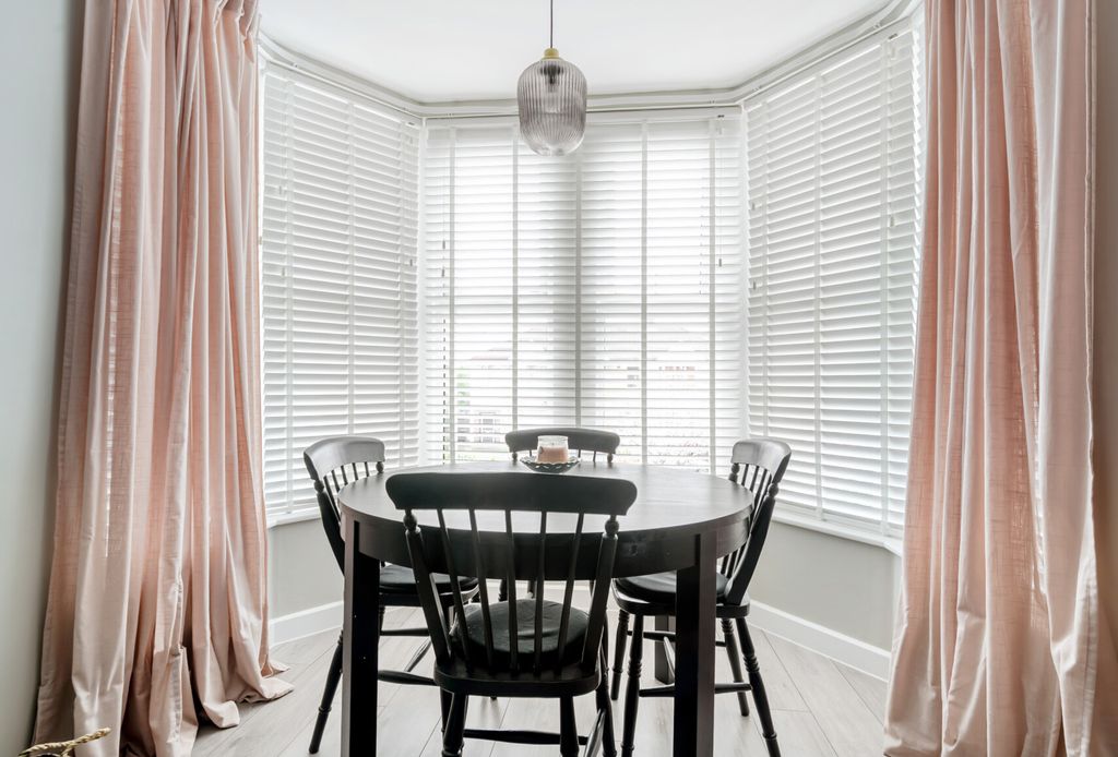 Property photo 2 of 15 Lounge/Dining Room