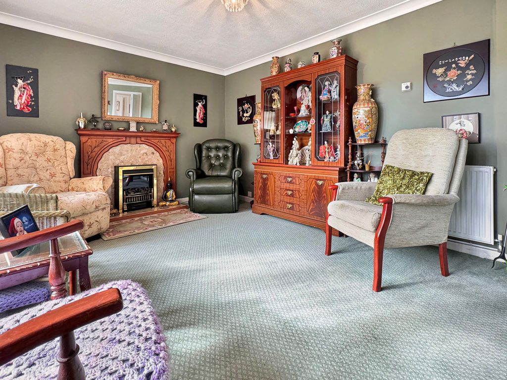 Property photo 3 of 16 Photo 5