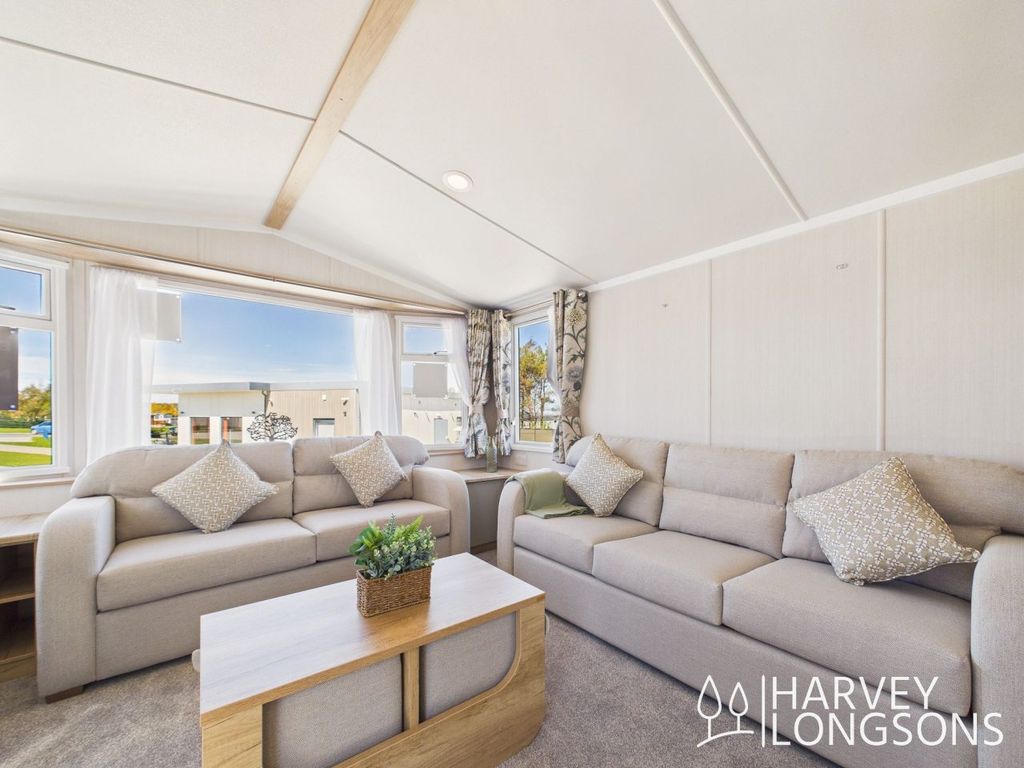 Property photo 2 of 16 Swift Provence Static Caravan For Sale Silver Sands Holiday Park