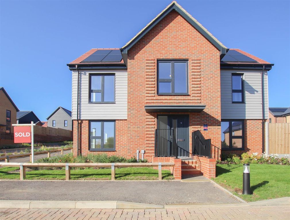 Property photo 1 of 17 Img_1451.Jpg