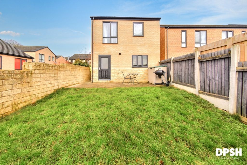 Property photo 1 of 30