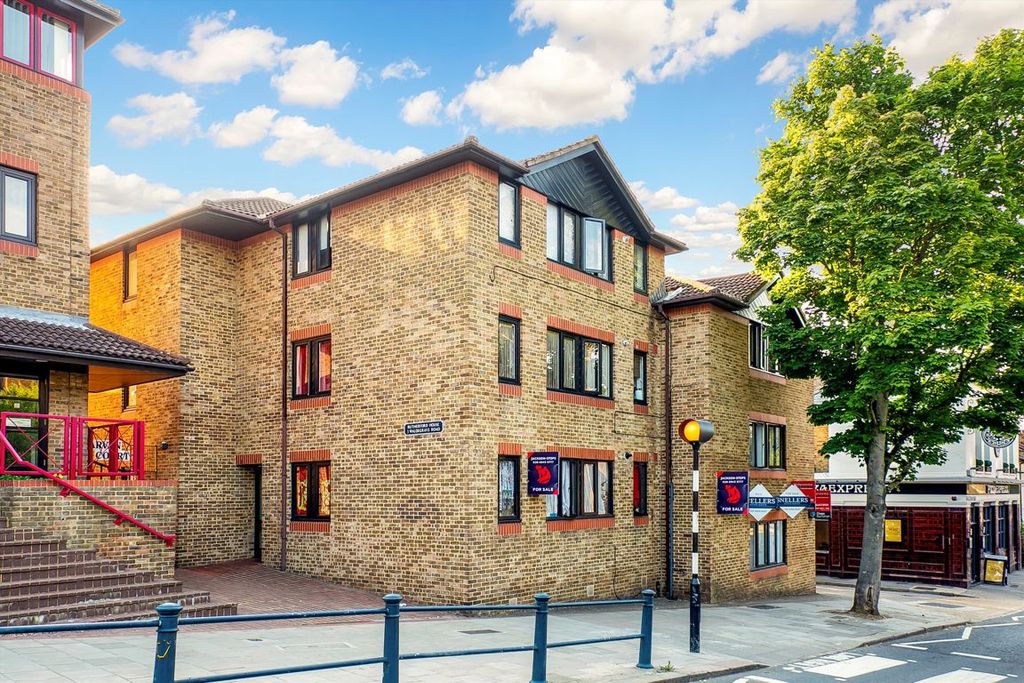 Property photo 1 of 6