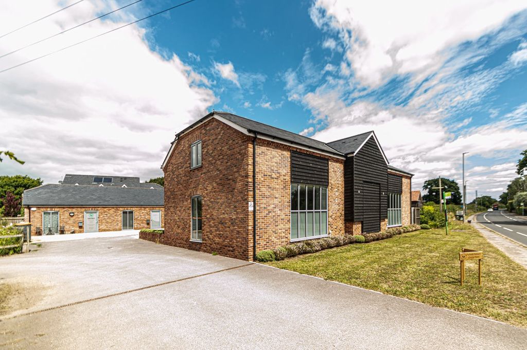 Property photo 1 of 6 3.Jpg