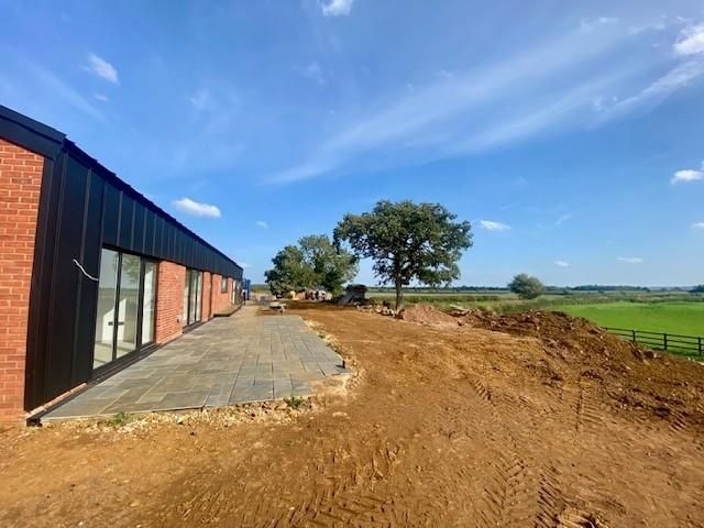 Property photo 3 of 9 Front Aspect