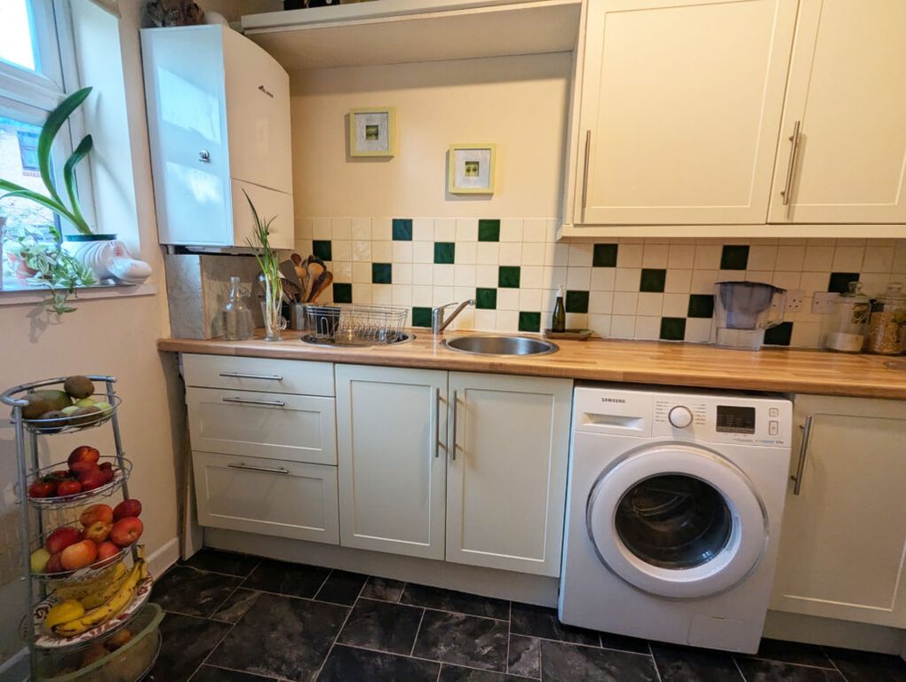 Property photo 2 of 7
