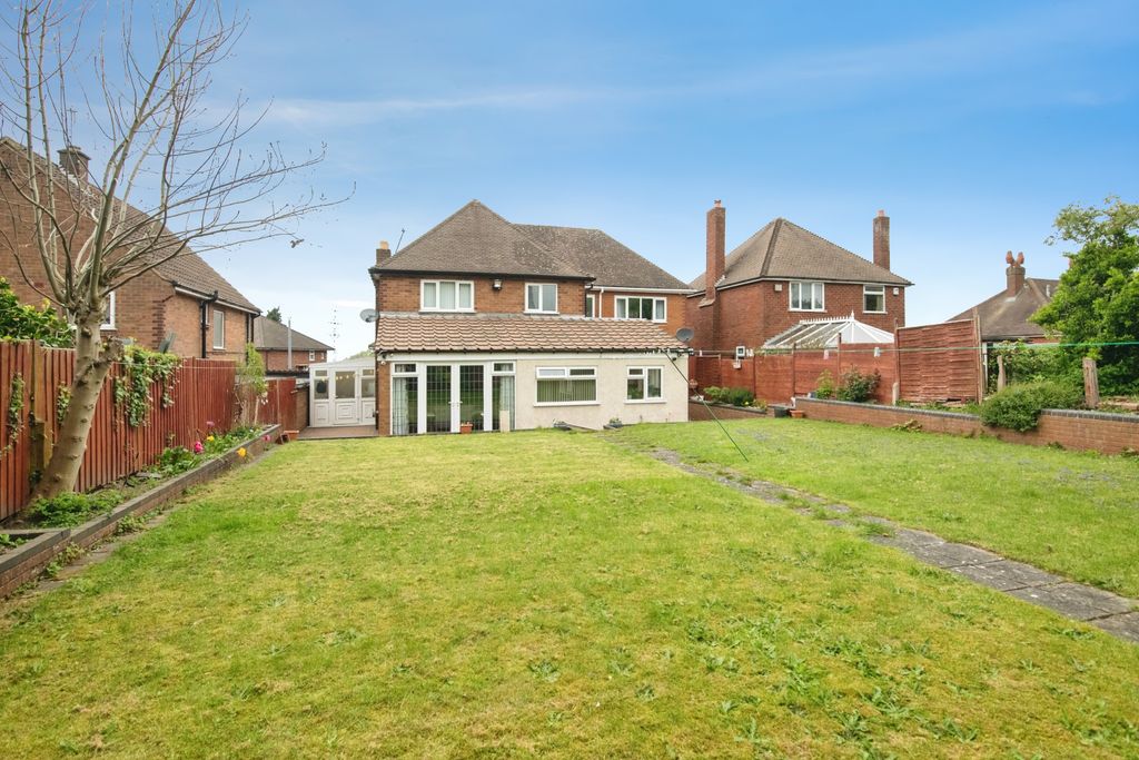 Property photo 2 of 15