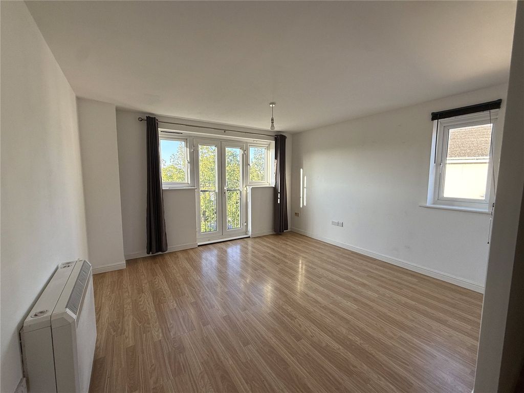 Property photo 3 of 9 Picture No. 05
