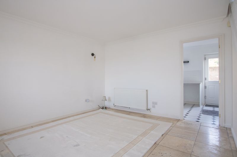 Property photo 2 of 17 Photo 13