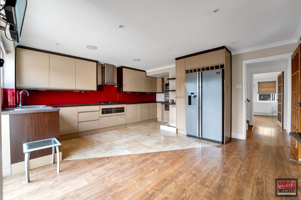 Property photo 2 of 20 Dsc01870