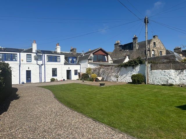 Property photo 1 of 27