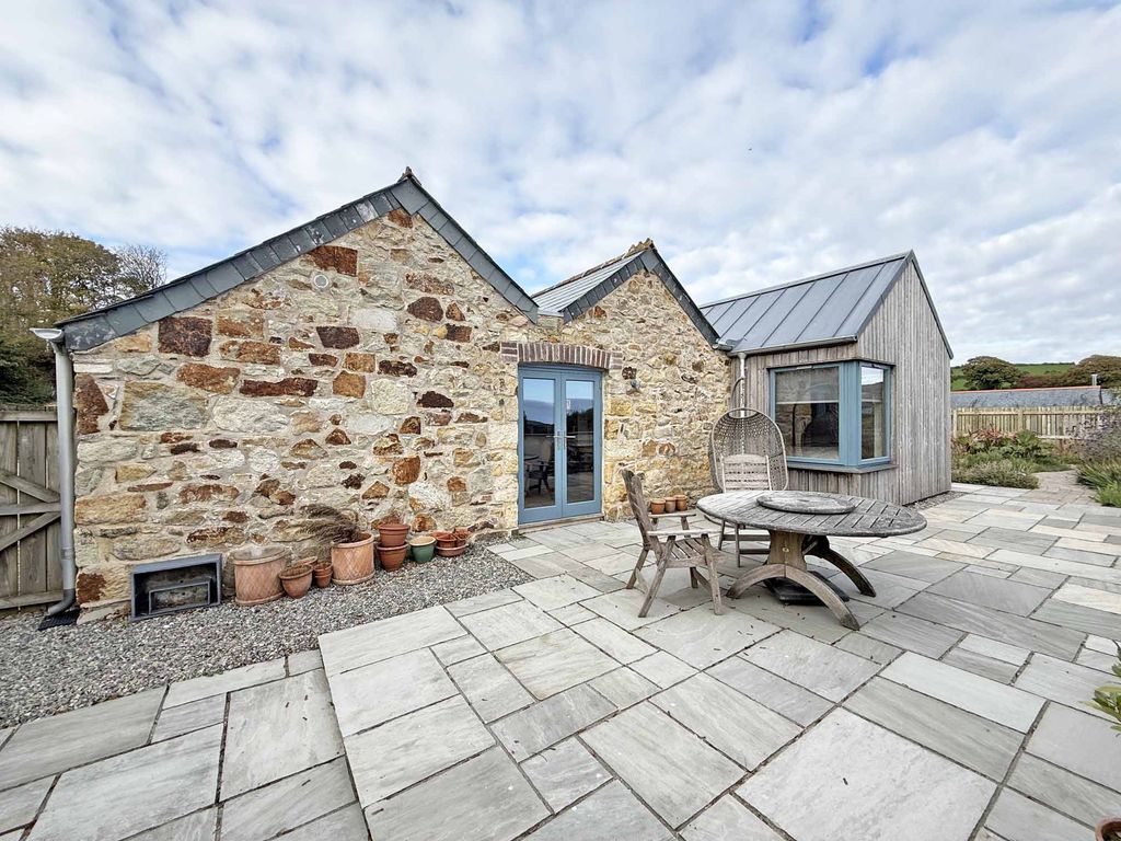 Property photo 2 of 16 Photo 2