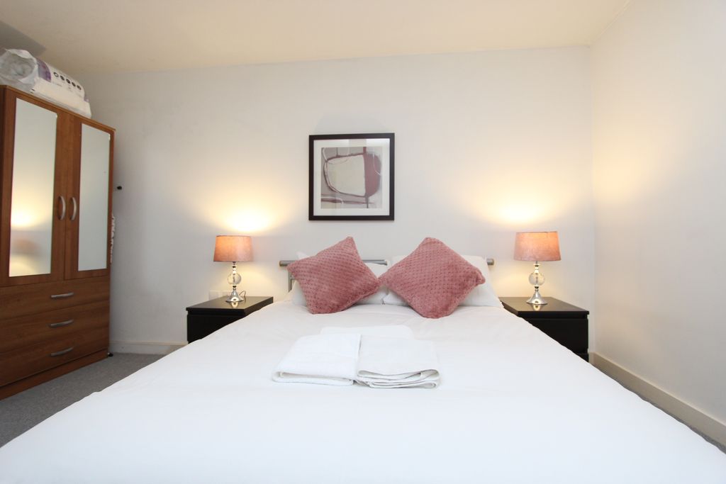 Property photo 2 of 8 Image