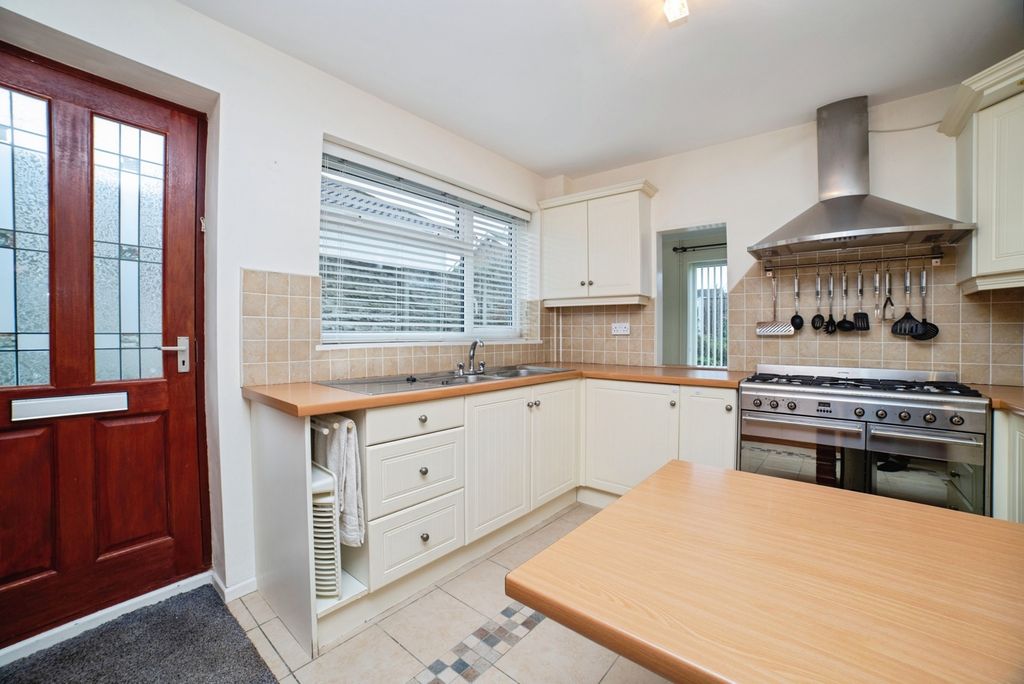 Property photo 3 of 20 Pbox-Img.Jpg