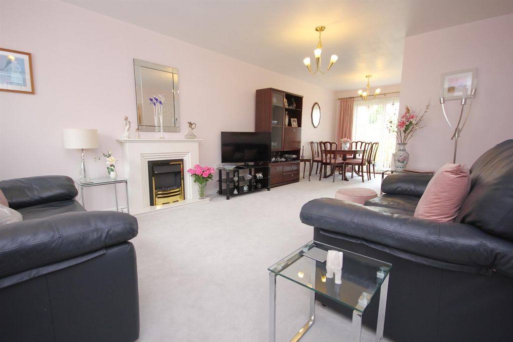 Property photo 3 of 11 Img_9936.Jpg