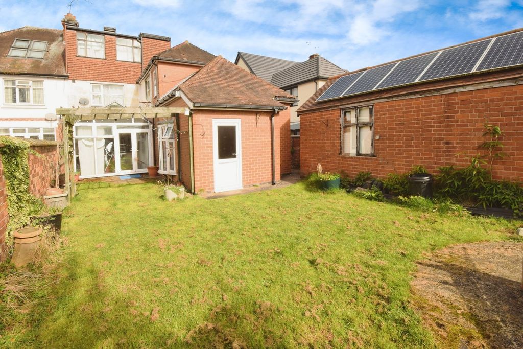 Property photo 2 of 21 Rear Garden