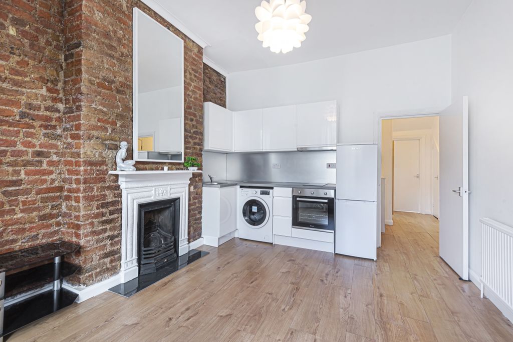 Property photo 1 of 6 581934 (3)