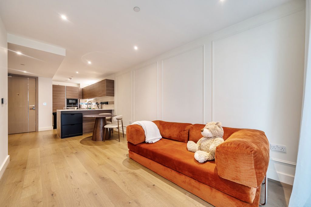 Property photo 2 of 35 Open Plan Living