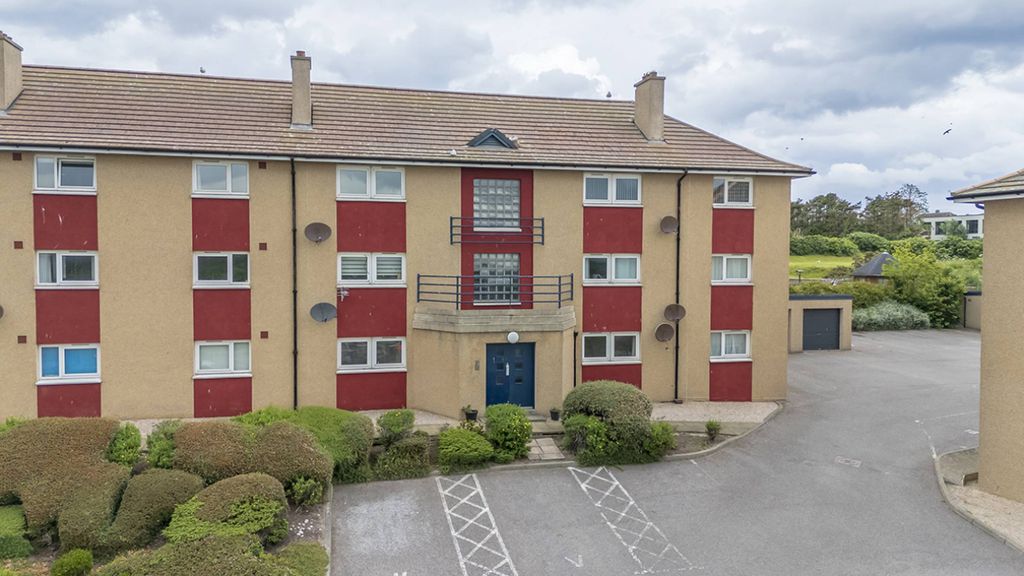 Property photo 1 of 18