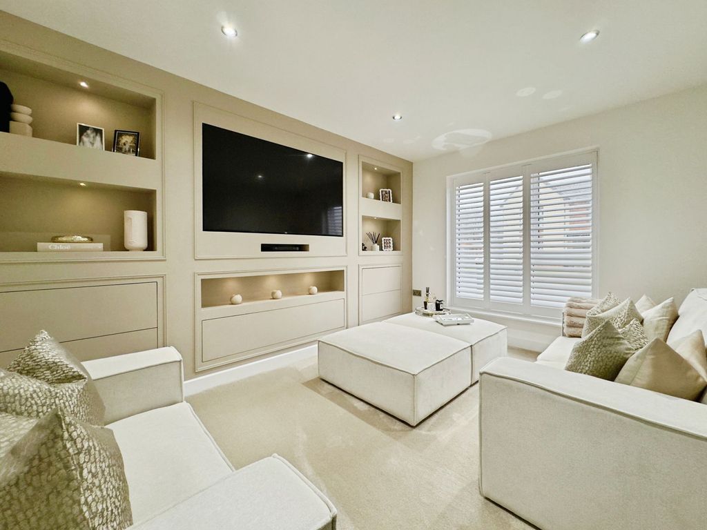 Property photo 2 of 53