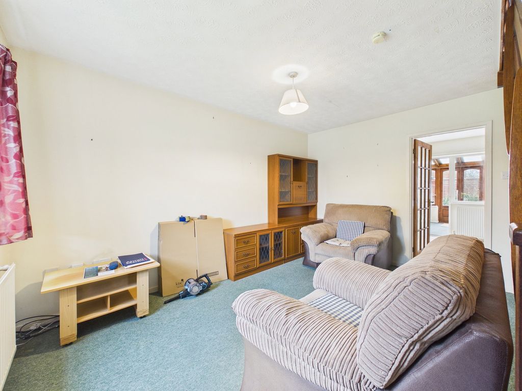 Property photo 2 of 11