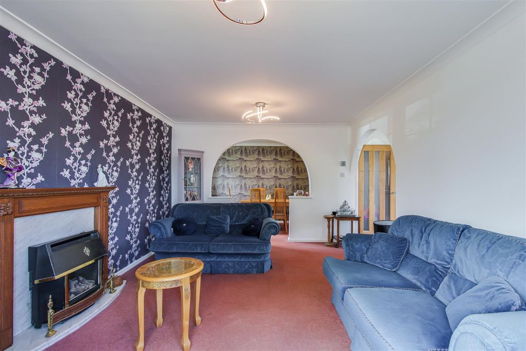 Property photo 3 of 16 Living Room