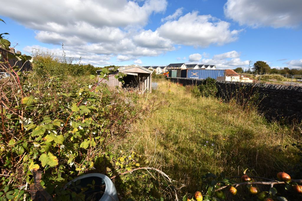 Property photo 1 of 6 Dsc_5030