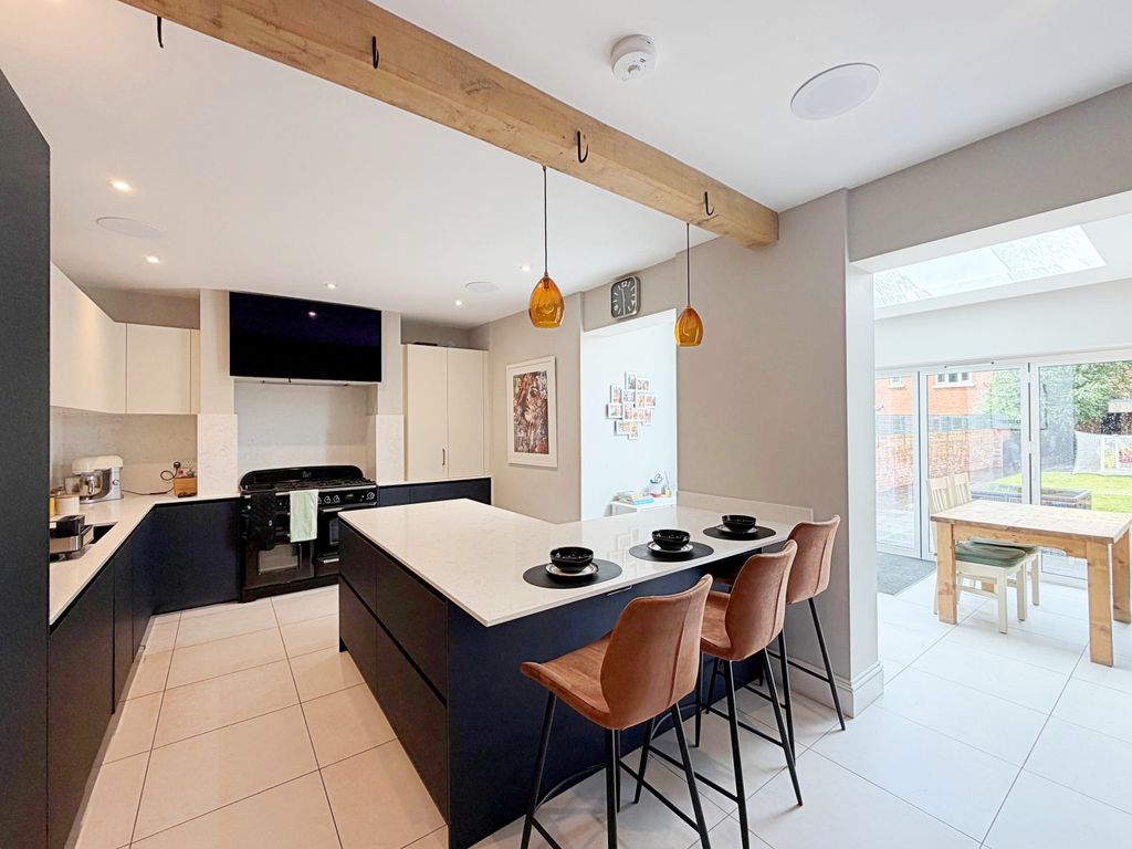 Property photo 3 of 20 Kitchen Diner